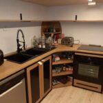 Plan de Travail sur Mesure à Tassin : Esthétique et Fonctionnalité - Le Copeau et l'Etincelle