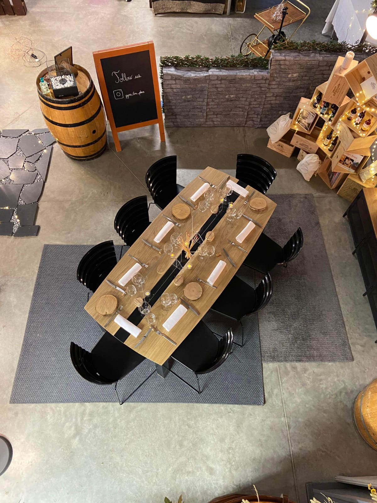 Table en chene avec incrustation acier 3